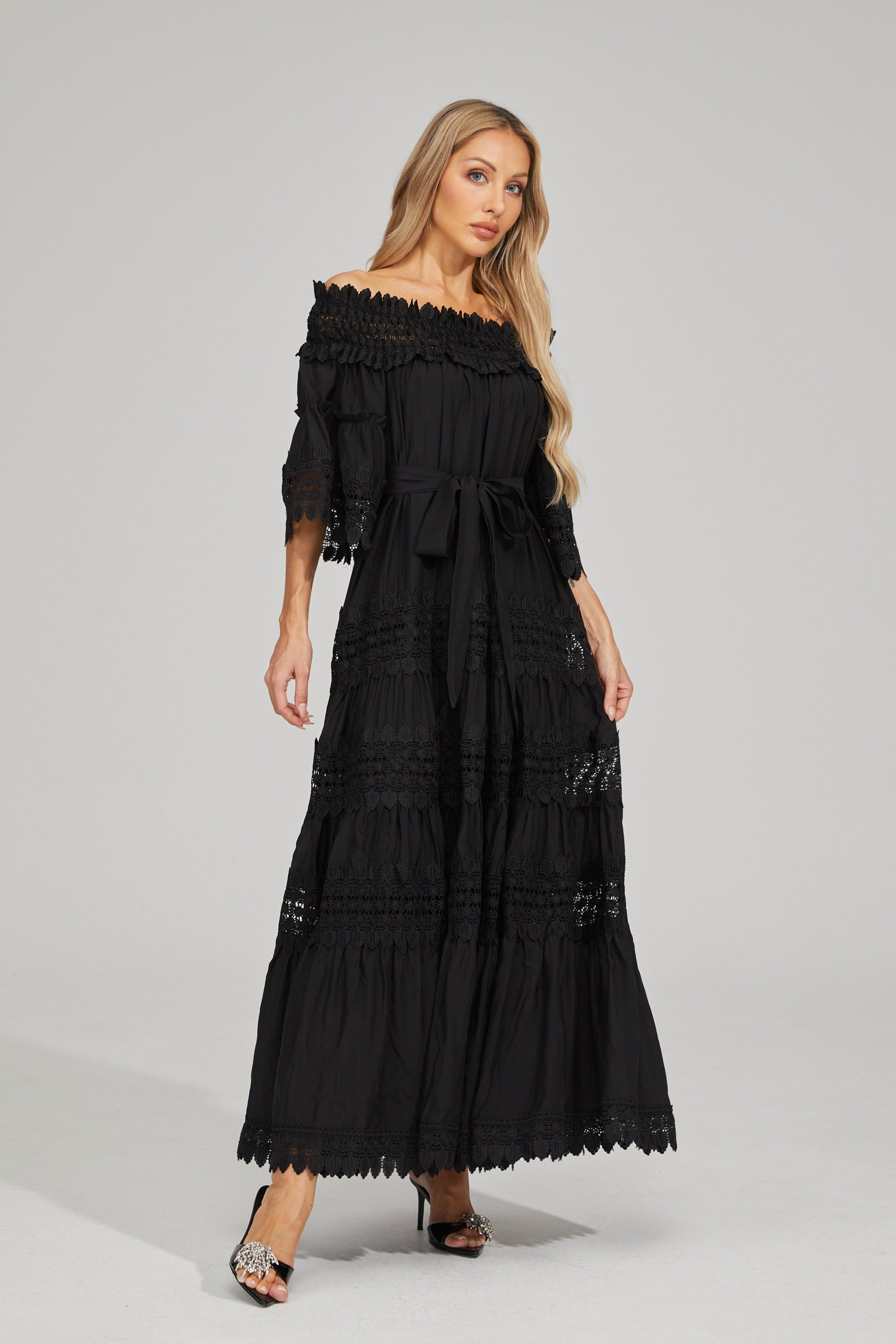 Valentina™| Maxi abito in pizzo nero