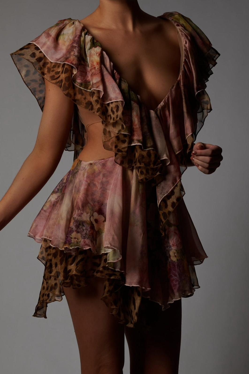 Valentina™| Miniabito con cut-out e stampa leopardata