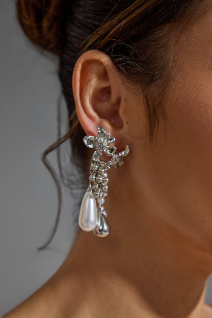 Valentina™| Orecchini a goccia con fiori in metallo