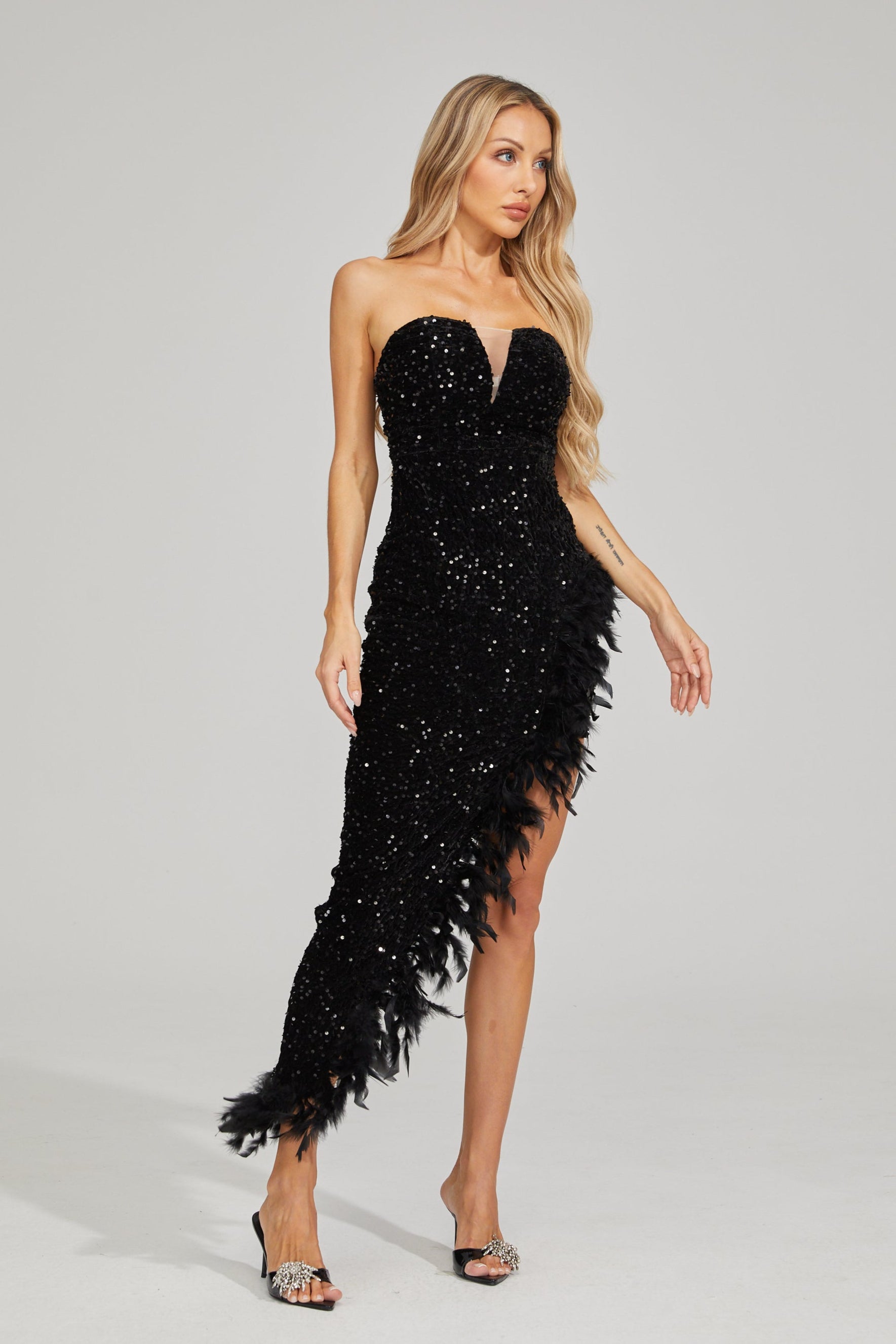 Valentina™| Maxi abito nero con paillettes
