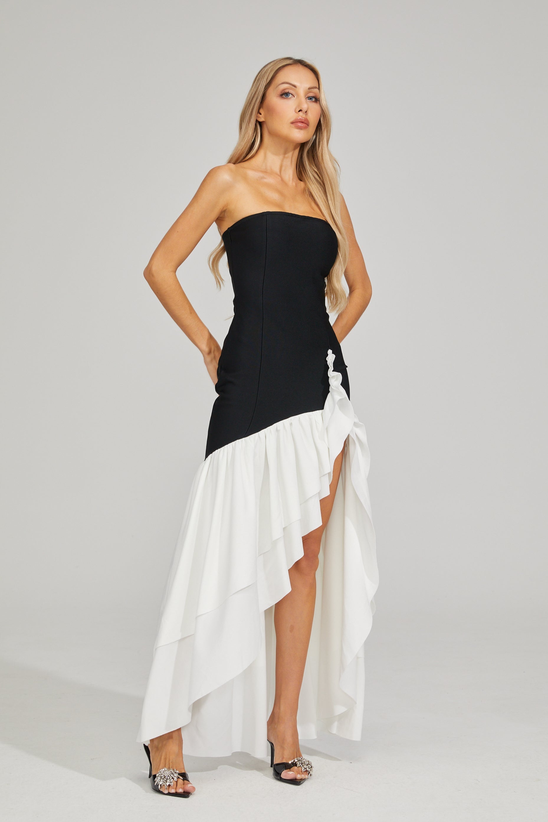 Giselle - Flow Strapless Maxi Dress