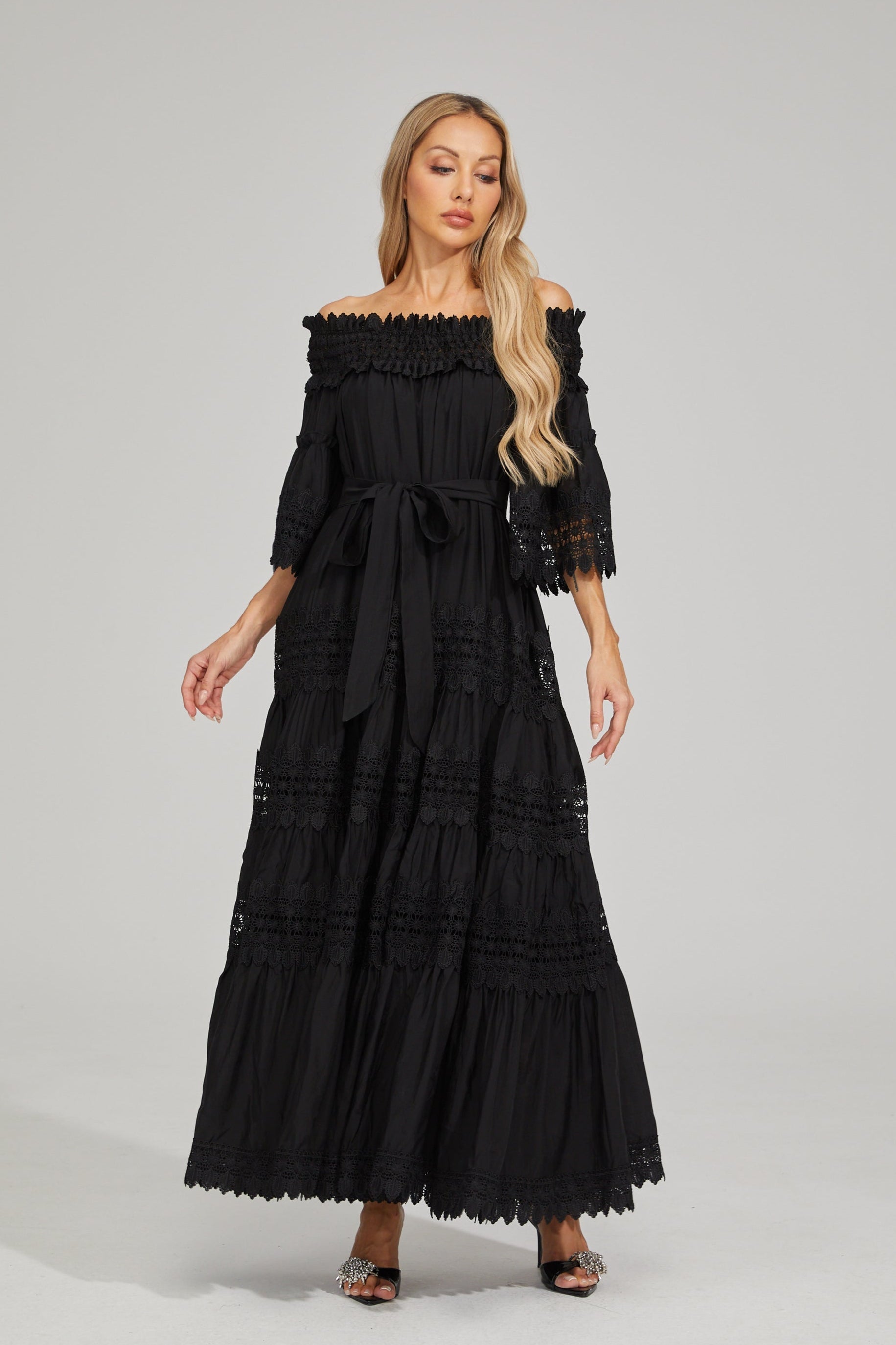 Valentina™| Maxi abito in pizzo nero