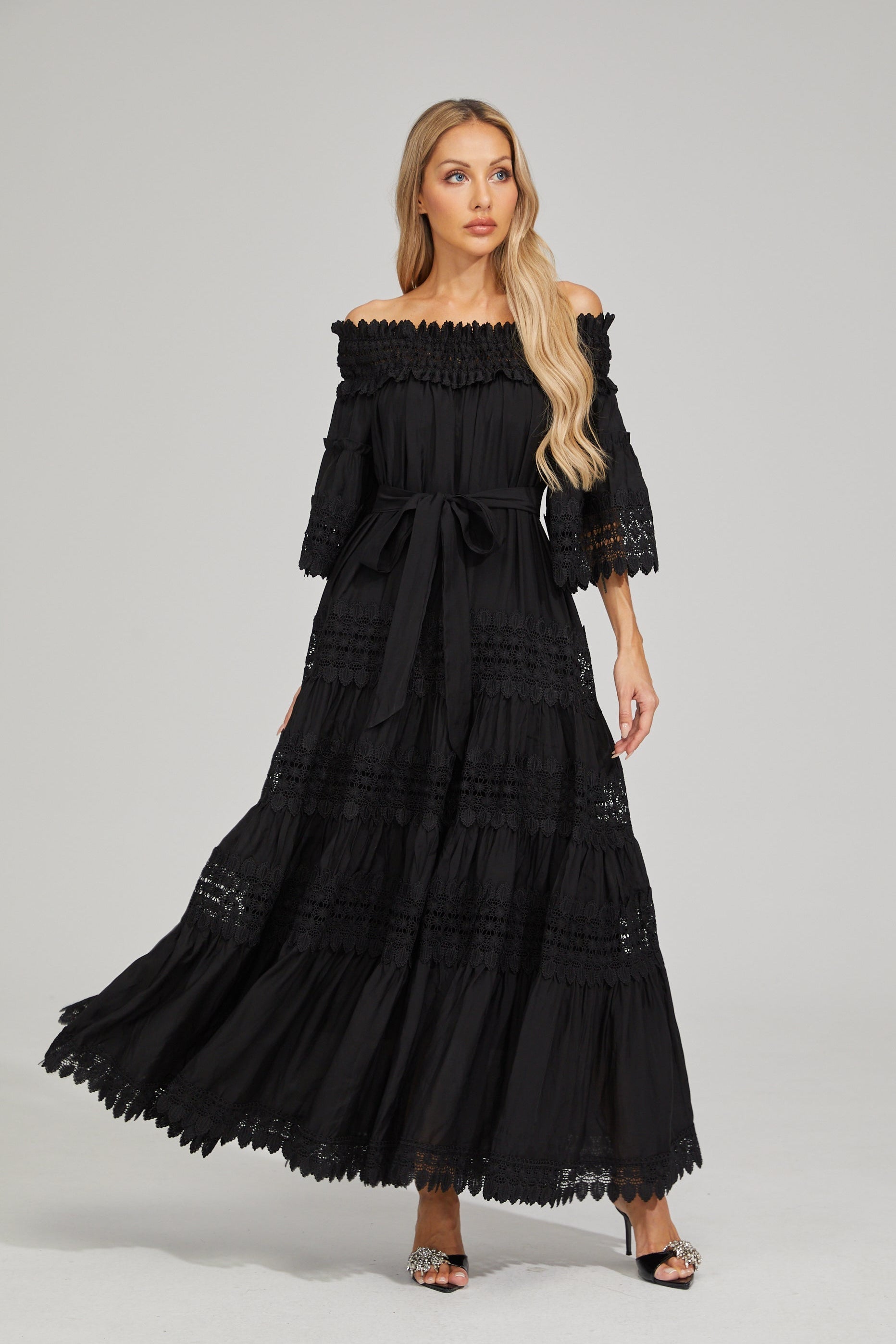 Valentina™| Maxi abito in pizzo nero