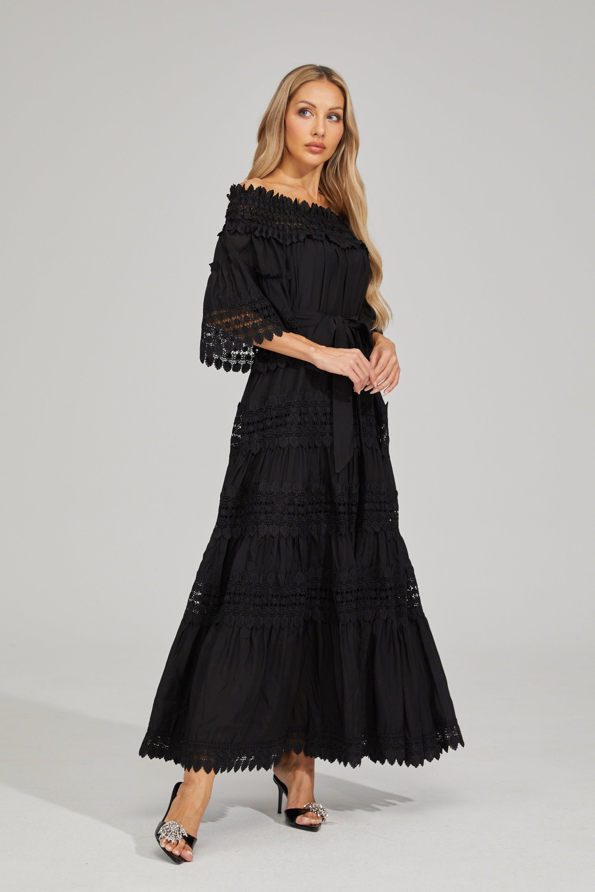 Valentina™| Maxi abito in pizzo nero