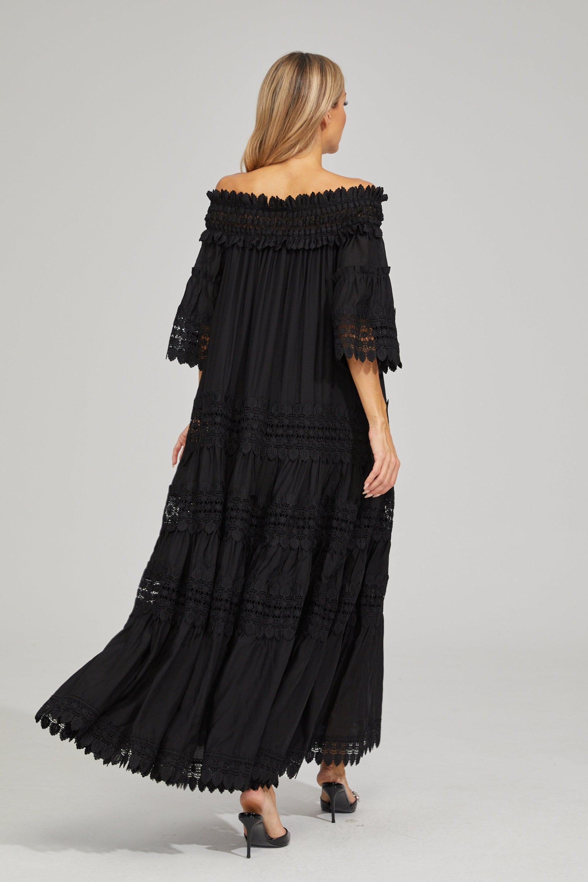 Valentina™| Maxi abito in pizzo nero