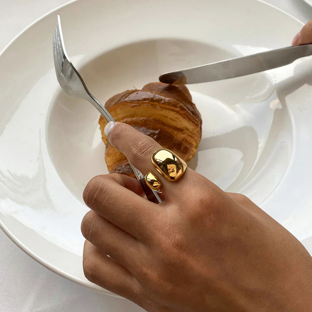 Chunky Rounded Open Square Ring