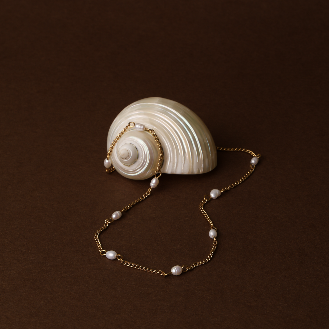 Valentina™| Delicato girocollo di perle d'oro