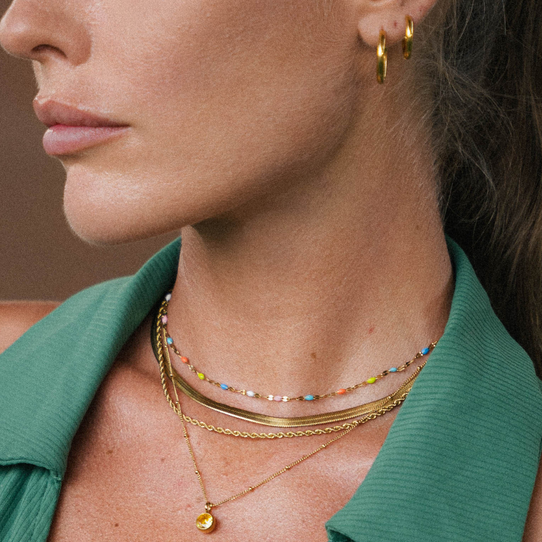 Valentina™| Girocollo delicato arcobaleno