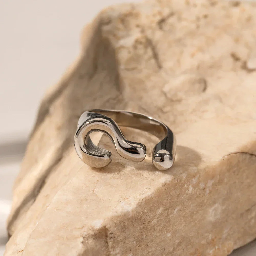 Dainty Confusion Question Ring