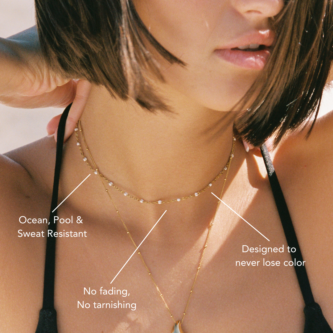 Valentina™| Girocollo bianco con perline