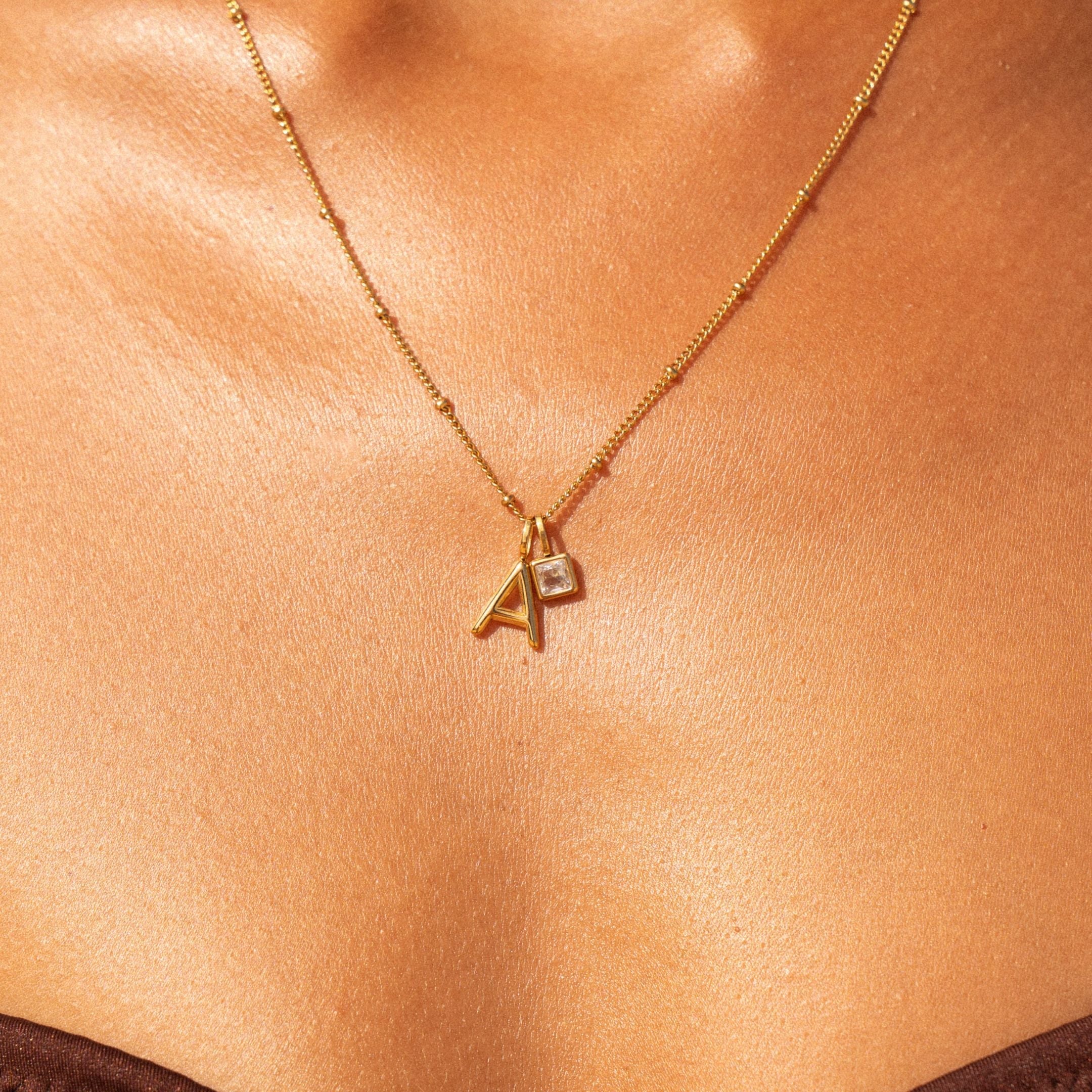 Valentina™| Collana con iniziali e pietre di nascita